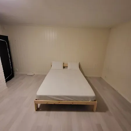 Two Bedrooms Kjeller Lejlighed